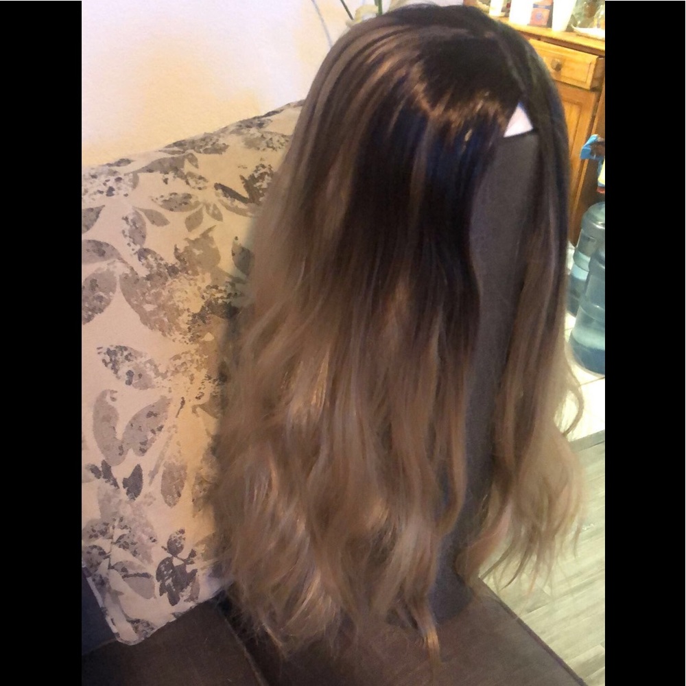Ombré Platinum wig